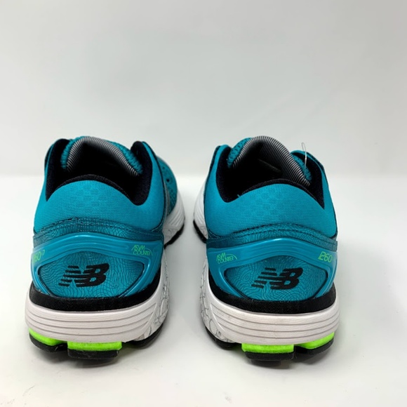New Balance 1260v7 Women’s Fuel Cell Running Shoes - Picture 3 of 7